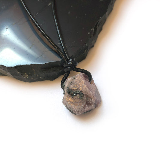 Rubin Rohstein Edelstein Kette mit Lederband