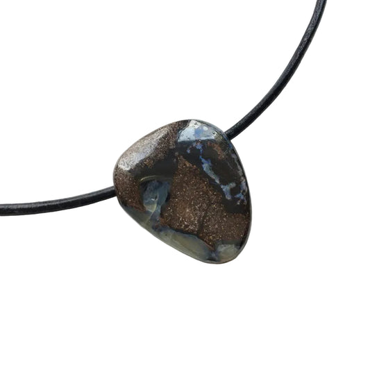 Boulder Opal Edelstein Kette mit Lederband