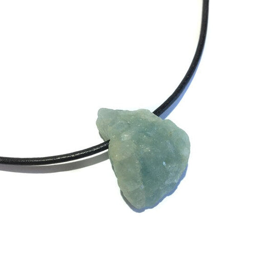 Aquamarin Rohstein Kette Edelstein mit Lederband