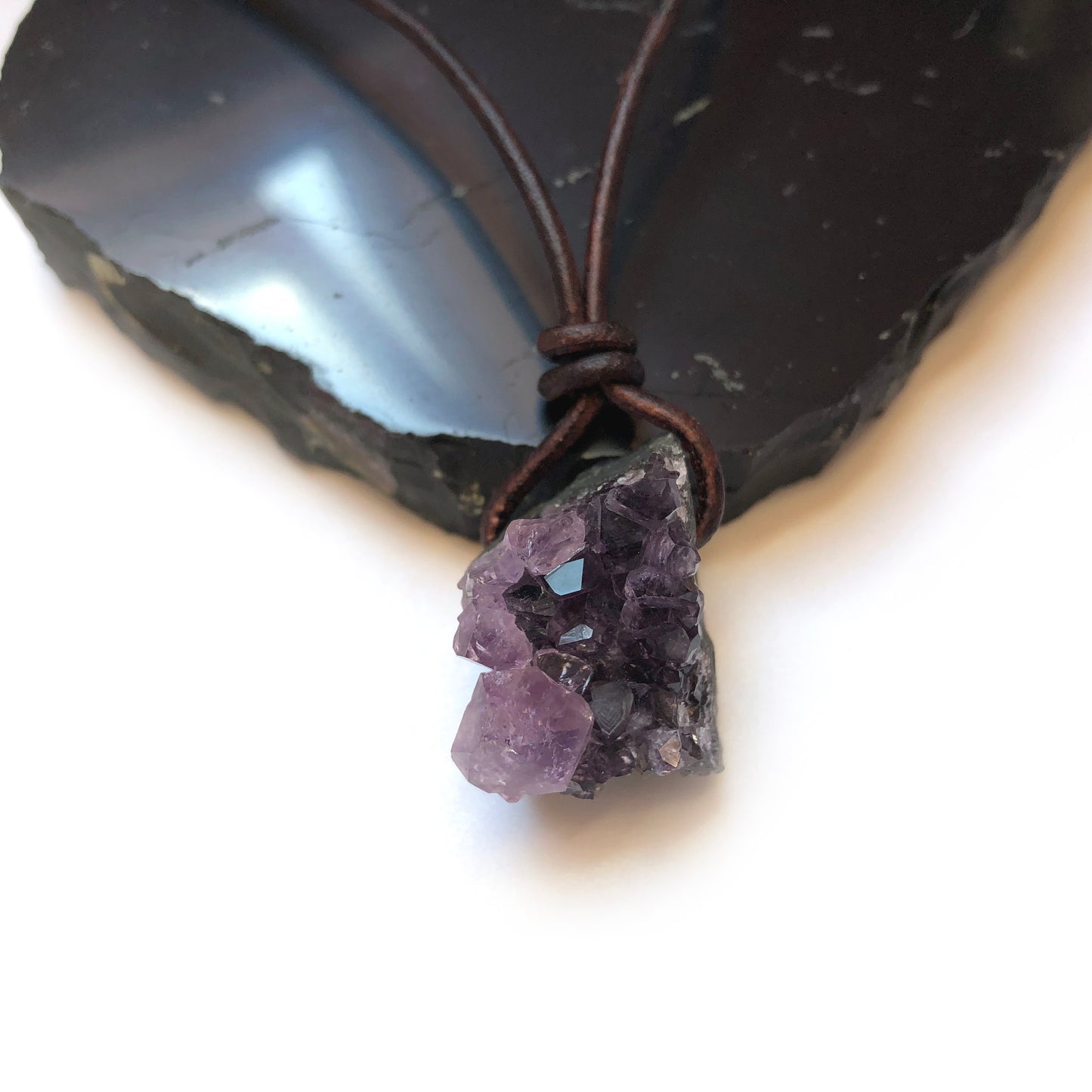 Amethyst Druse Edelstein Kristall Kette mit Lederband