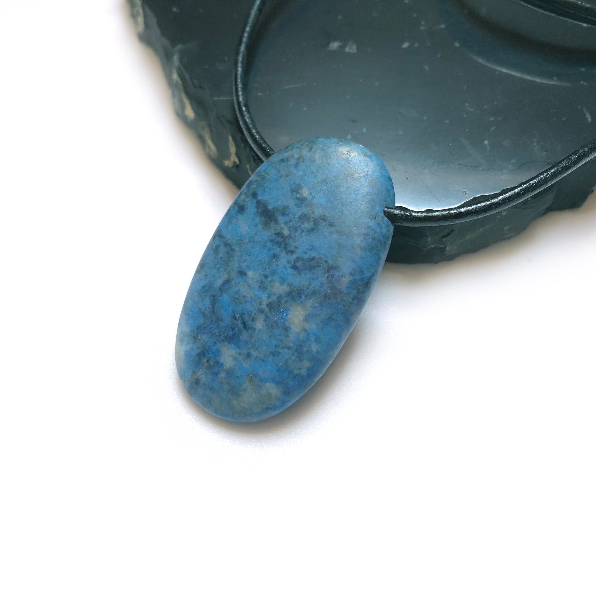 Lapis Lazuli Edelstein Kette mit Lederband