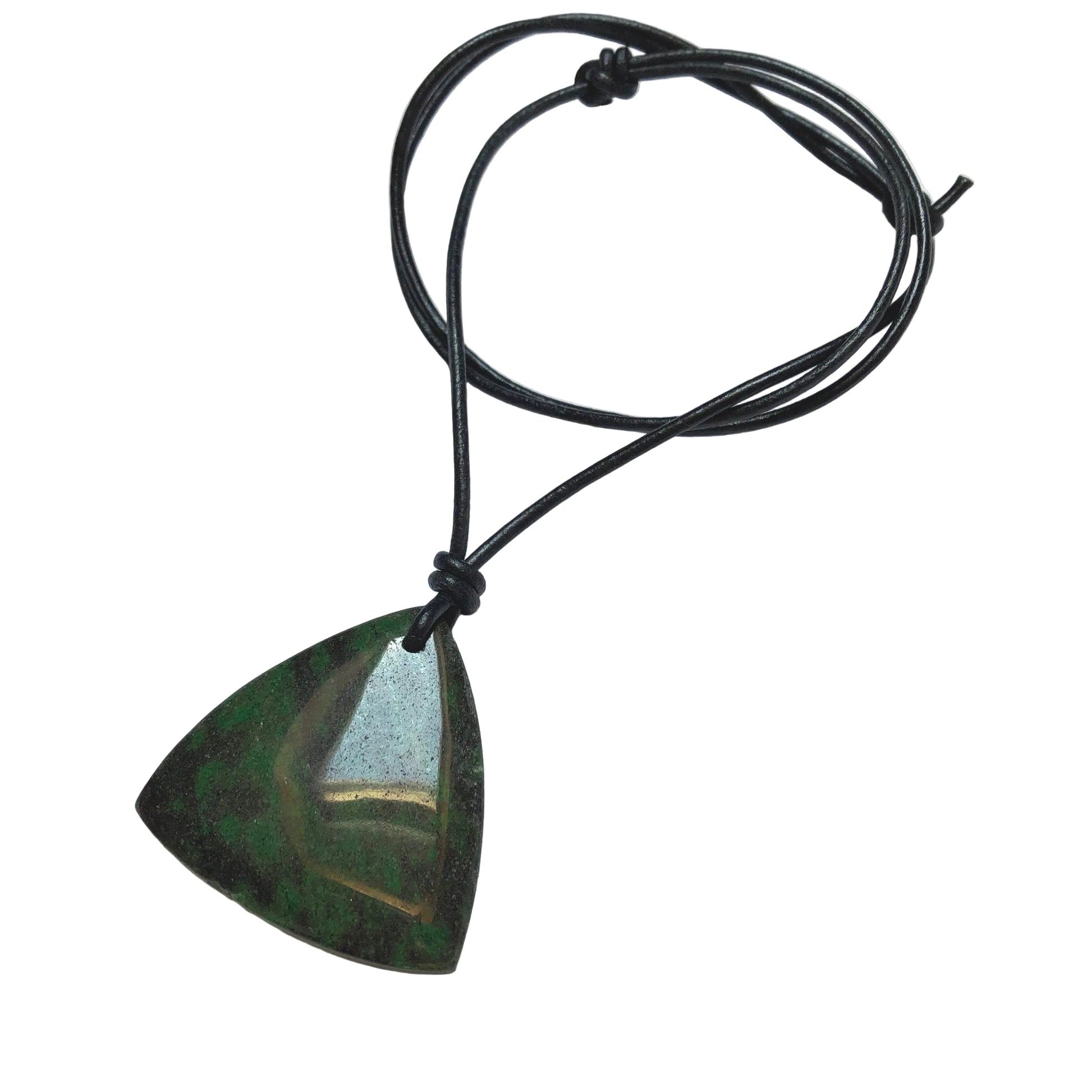 Jade Edelstein Kette mit Lederband