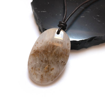 Goethitquarz Cacoxenit Edelstein Kette mit Lederband