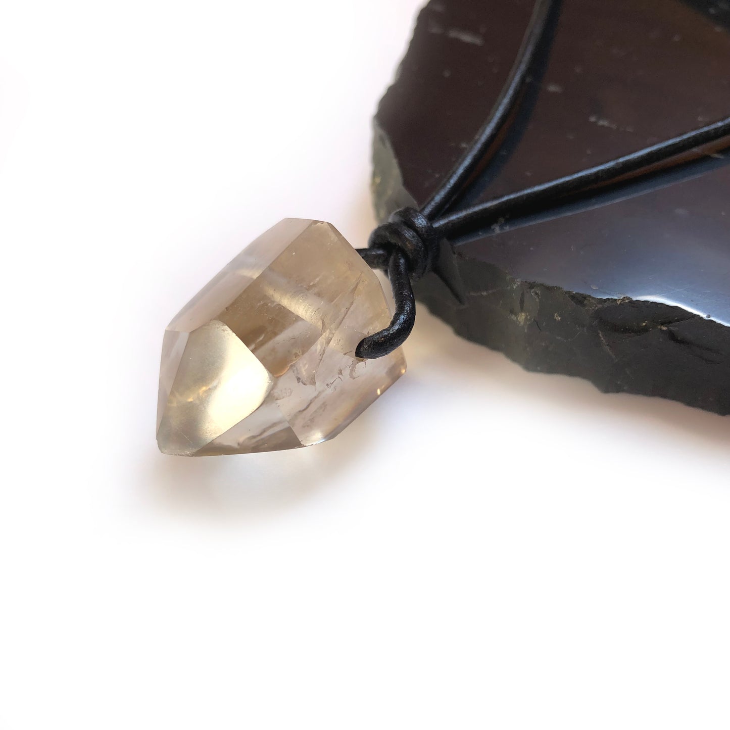 Citrin Kristall Spitze Edelstein Kette mit Lederband