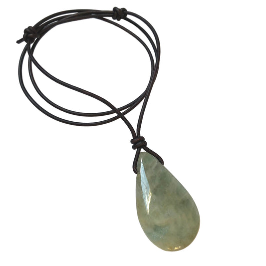 Aquamarin Edelstein Kette mit Lederband