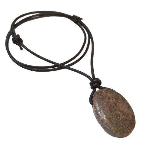 Rubin Edelstein Kette mit Lederband