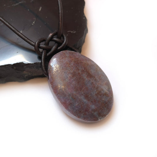 Rubin Edelstein Kette mit Lederband