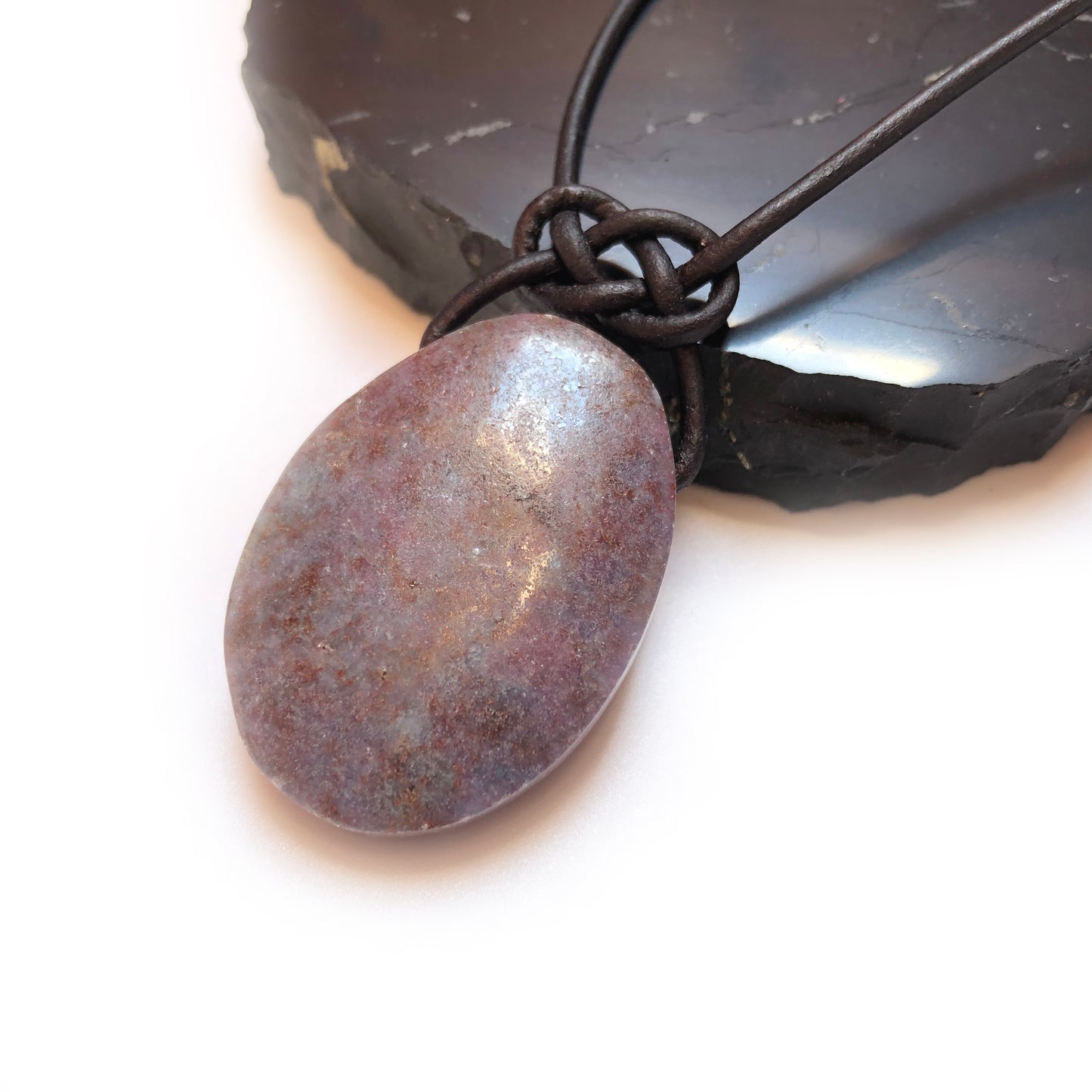Rubin Edelstein Kette mit Lederband