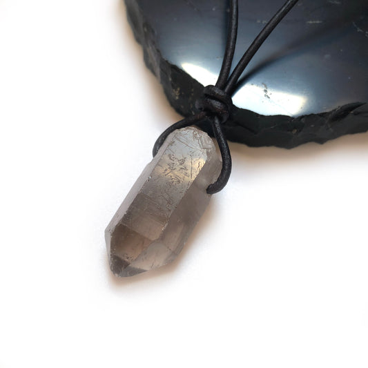 Rauchquarz Kristall Spitze Edelstein Kette mit Lederband