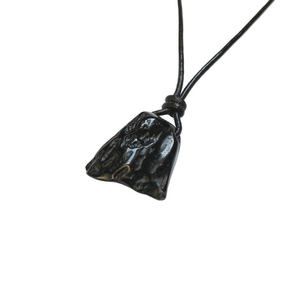 Tektit Edelstein Kette mit Lederband