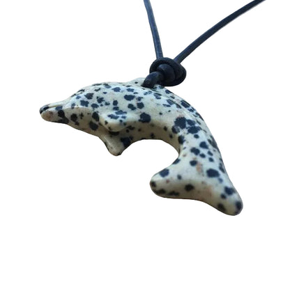 Dalmatiner Jaspis Delfin Edelstein Kette mit Lederband