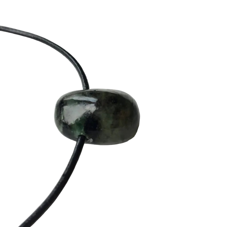 Smaragd Edelstein Kette mit Lederband