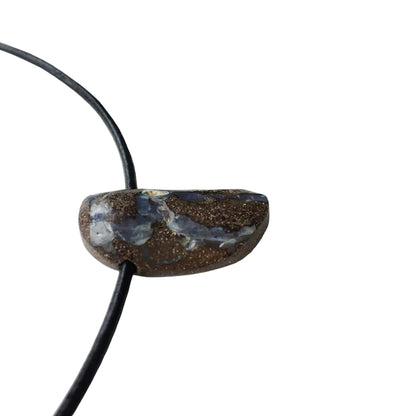 Boulder Opal Edelstein Kette mit Lederband