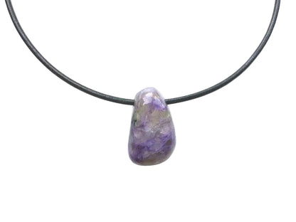 Charoit Edelstein Kette mit Lederband