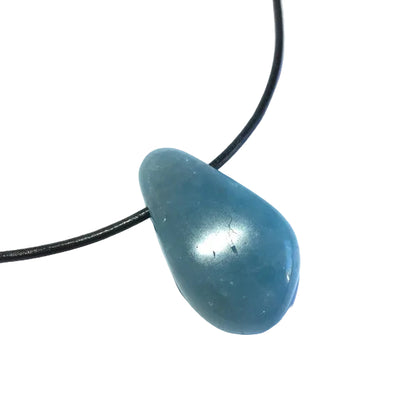 Aquamarin Edelstein Kette mit Lederband
