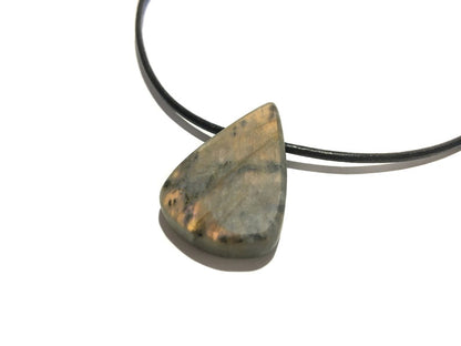 Labradorit Edelstein Kette mit Lederband