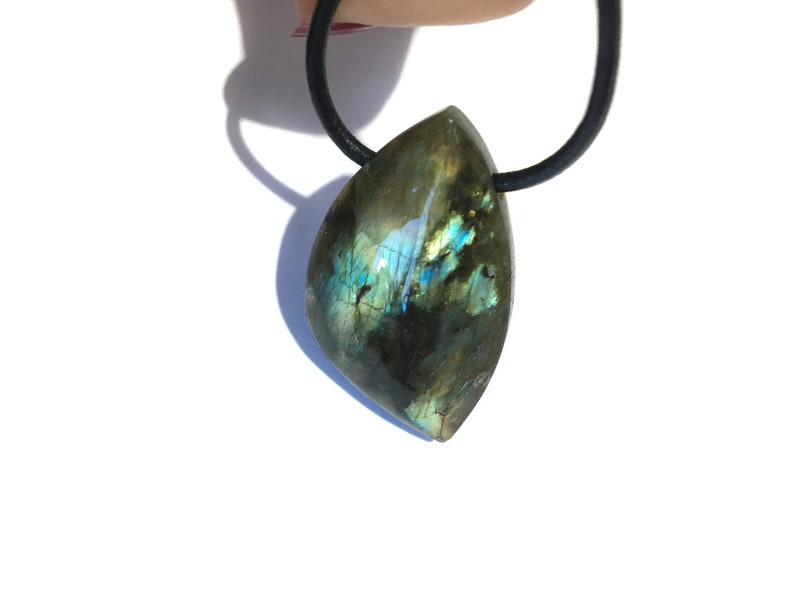 Labradorit Edelstein Kette mit Lederband