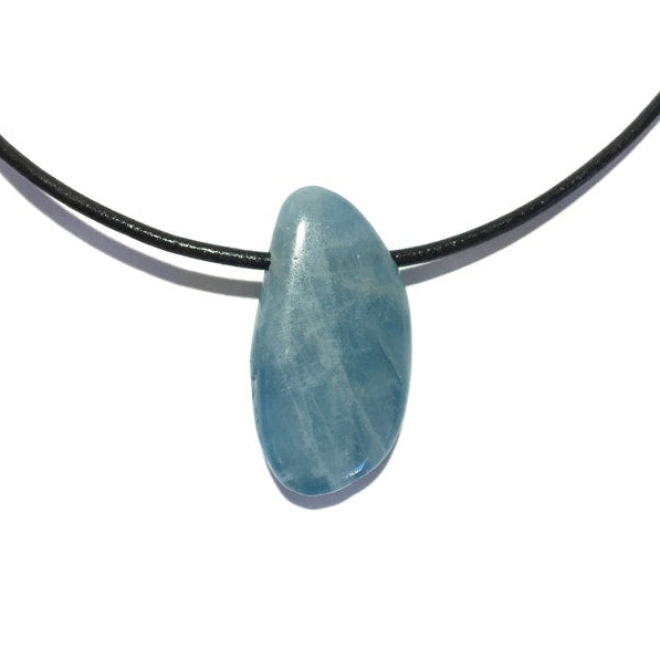 Aquamarin Edelstein Kette mit Lederband