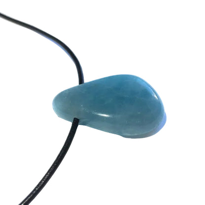 Aquamarin Edelstein Kette mit Lederband