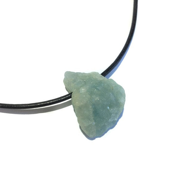 Aquamarin Rohstein Kette Edelstein mit Lederband