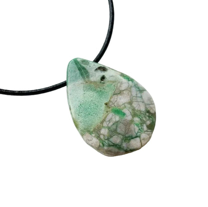 Variscit Edelstein Kette mit Lederband