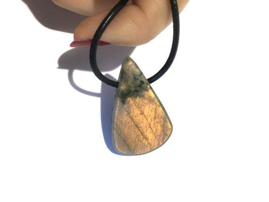 Labradorit Edelstein Kette mit Lederband