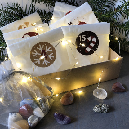 Edelstein Adventskalender – 24 Trommelsteine & Kristalle und eine Edelstein Kette