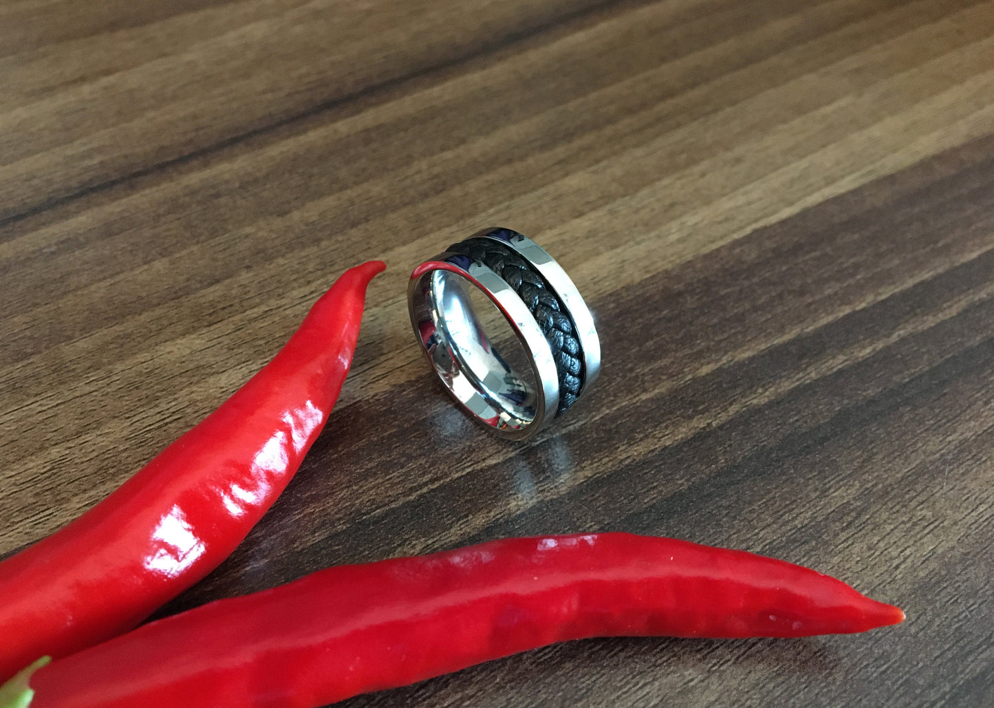 Edelstahl Ring mit Leder