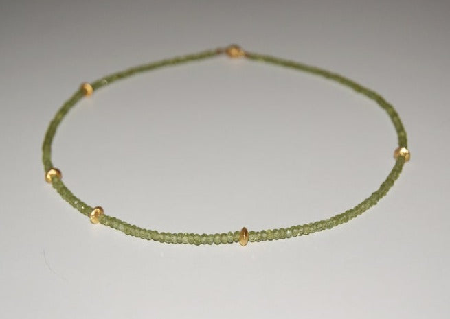 Peridot Collier mit Gelbgold